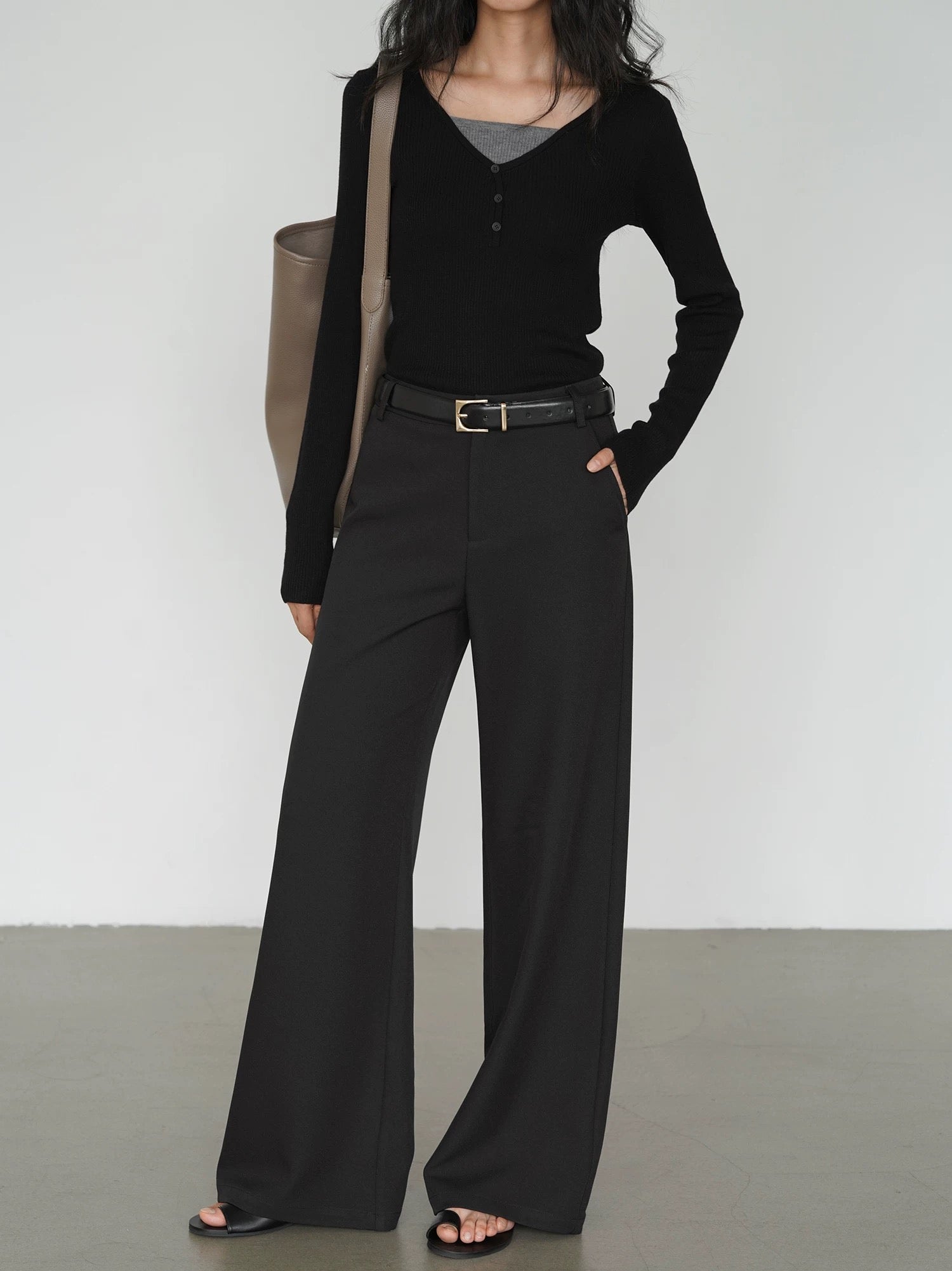 Classic Wide Leg Tailored Trousers in Black