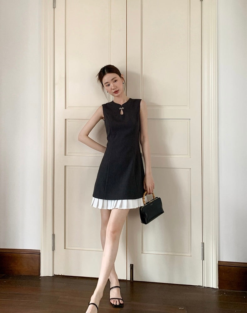 Pleat Hem Cheongsam Dress in Grey