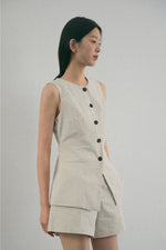 Load image into Gallery viewer, Korean Rino Vest [2 Colours]
