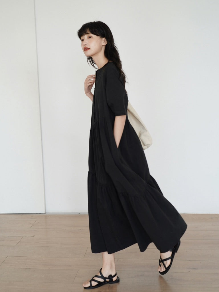 Relaxed Pocket Maxi Dress in Black