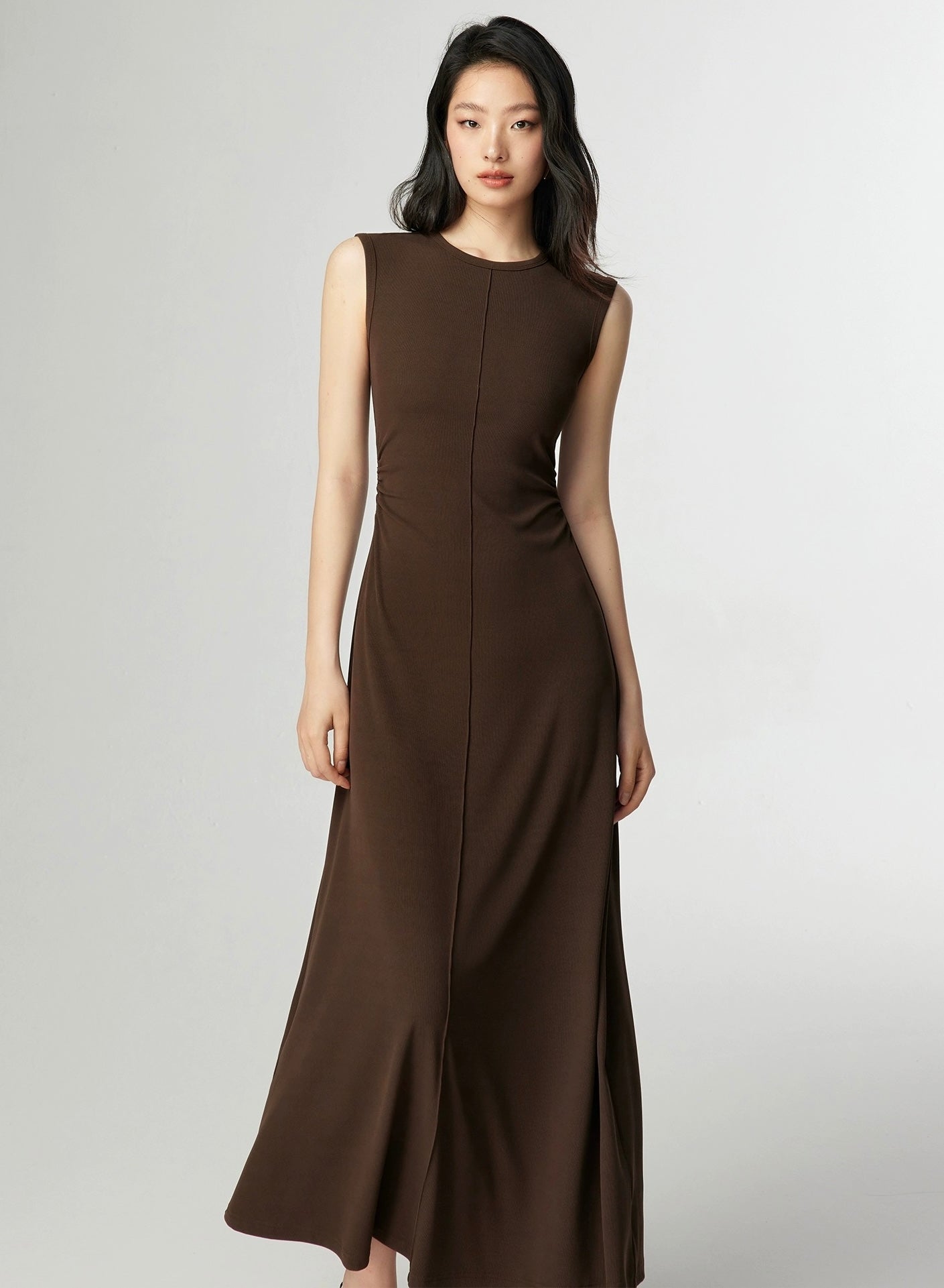 Sleeveless Line Stretch Dress [2 Colours]