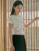 Load image into Gallery viewer, Korean Rotu Ruched Stretch Blouse [2 Colours]
