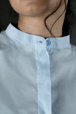 Load image into Gallery viewer, Cotton Poplin Blouson Sleeve Shirt in Sky Blue

