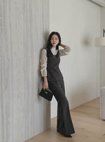 Load image into Gallery viewer, Korean Bilte Tailored Peplum Sleeveless Top [2 Colours]
