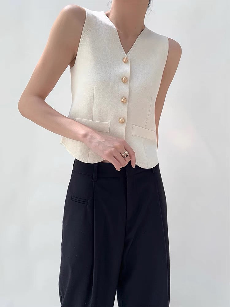 Light Knit Button Vest in Cream