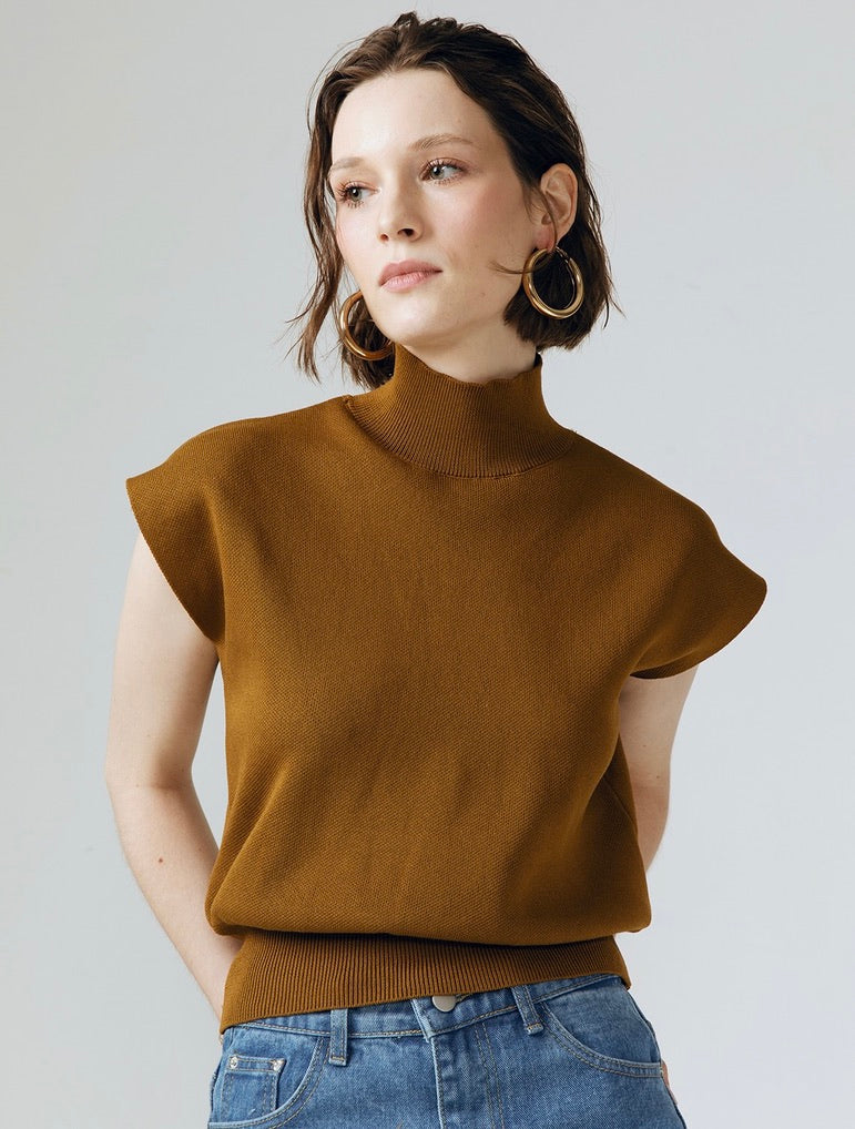 Giselle Knitted Top in Hazelnut Brown