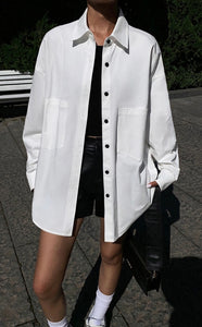 Oversized Pocket Contrast Button Shirt in White
