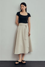 Load image into Gallery viewer, Korean Luen Cotton Stretch Tee [4 Colours]
