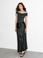 Load image into Gallery viewer, Tencel Off Shoulder Twist Top in Grey
