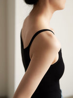 Load image into Gallery viewer, Classic Round Neck Stretch Camisole in Black
