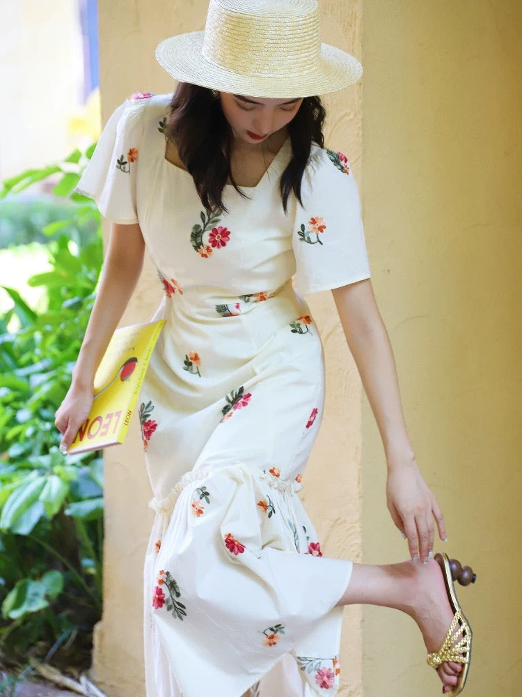 Floral Flute Hem Maxi Dress in Cream