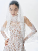 Load image into Gallery viewer, Lace Trim Wedding Veil
