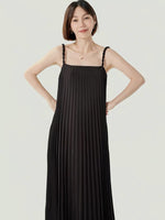 Load image into Gallery viewer, Pleated Twist Cami Maxi Dress in Black
