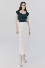 Load image into Gallery viewer, Korean Domanite Cutout Back Knit Top [4 Colours]

