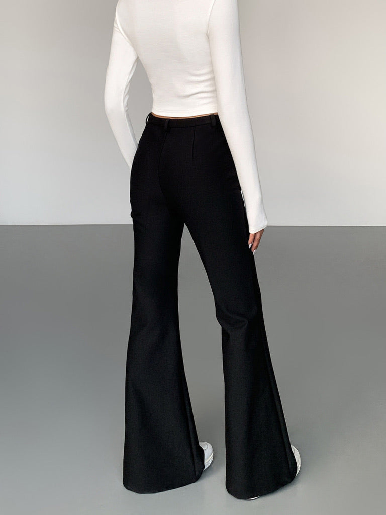 Trumpet Flare Stretch Trousers in Black