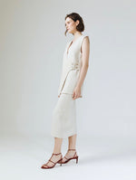 Load image into Gallery viewer, Helsey Tailored Vest in White
