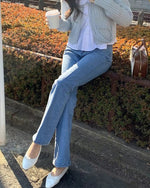 Load image into Gallery viewer, Korean Wide Leg Jeans [2 Colours]
