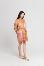 Load image into Gallery viewer, Maris Shift Dress in Mauve
