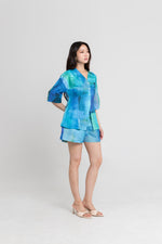 Load image into Gallery viewer, Maris 3/4 Sleeve Top in Blue
