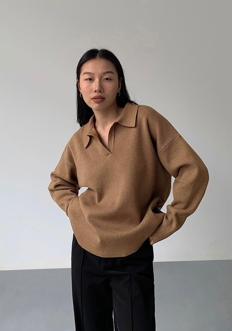 Oversized Collar Knitted Sweater in Brown