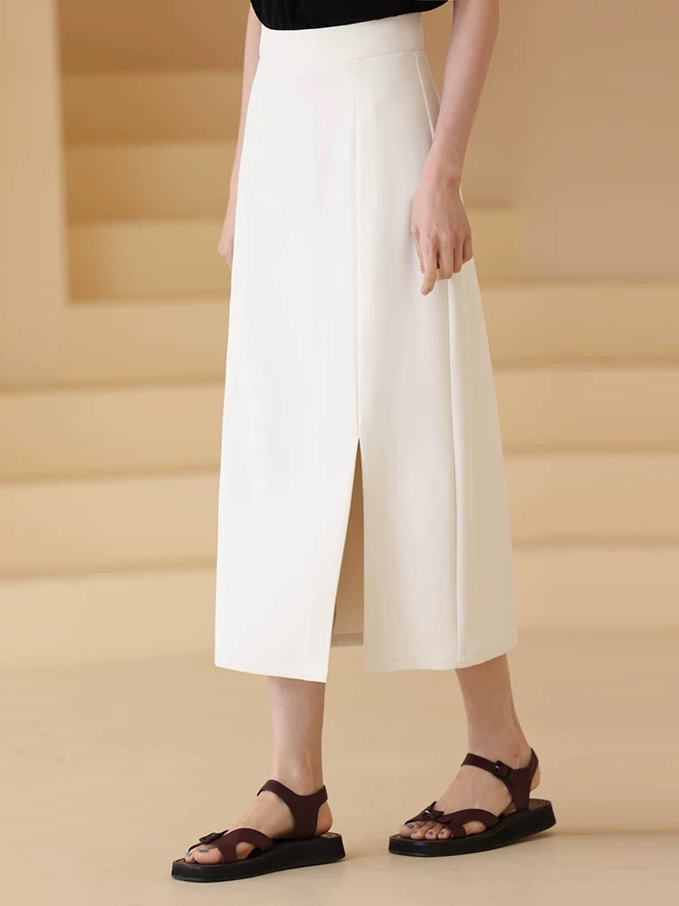 H-Line Slit Skirt in White