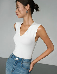 Sleeveless Cutout Back Top in White