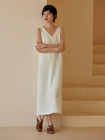 Load image into Gallery viewer, Textured Sleeveless Shift Dress in White
