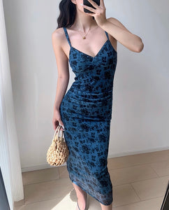 Yale Floral Midi Dress in Blue