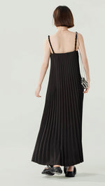Load image into Gallery viewer, Pleated Twist Cami Maxi Dress in Black
