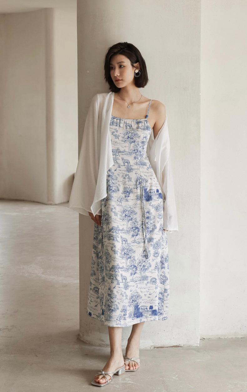 Toile Printed Cami Dress in White/Blue