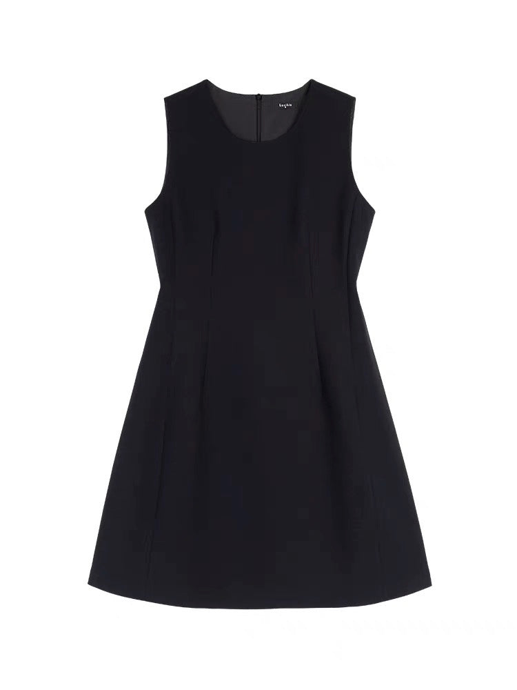 Sleeveless Boxy Flare Pocket Dress in Black