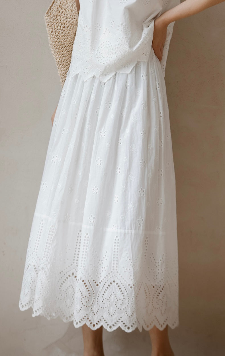 Eyelet Floral Midi Skirt in White