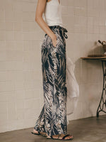 Load image into Gallery viewer, Floral Wide Leg Pants in Multi
