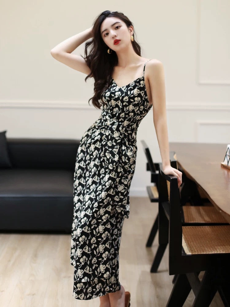 Floral Wrap Tie Dress in Black