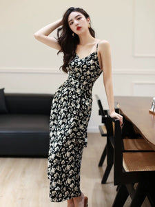 Floral Wrap Tie Dress in Black