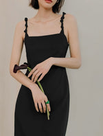 Load image into Gallery viewer, [Ready Stock] Knotted Cutout Back Dress - S
