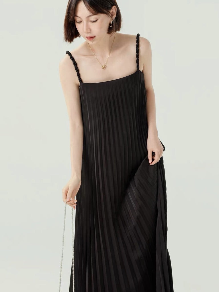 Pleated Twist Cami Maxi Dress in Black