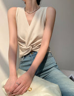 Load image into Gallery viewer, Sleeveless Twist Knit Top in Cream
