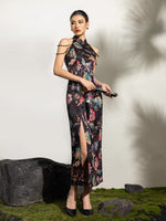 Load image into Gallery viewer, Floral Bead Slit Maxi Cheongsam in Black
