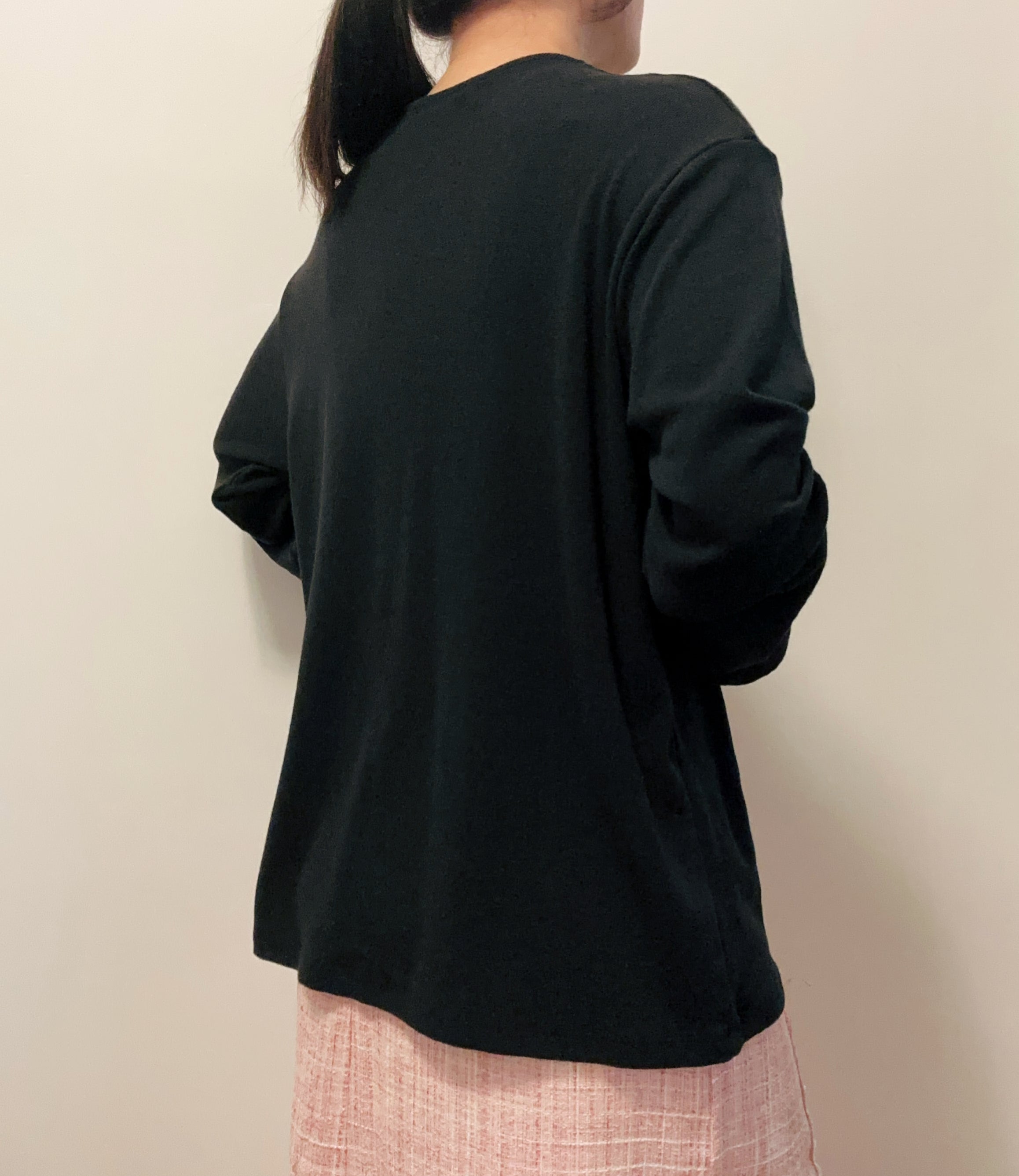 Korean Relaxed Stretch Long Sleeve Top [2 Colours]