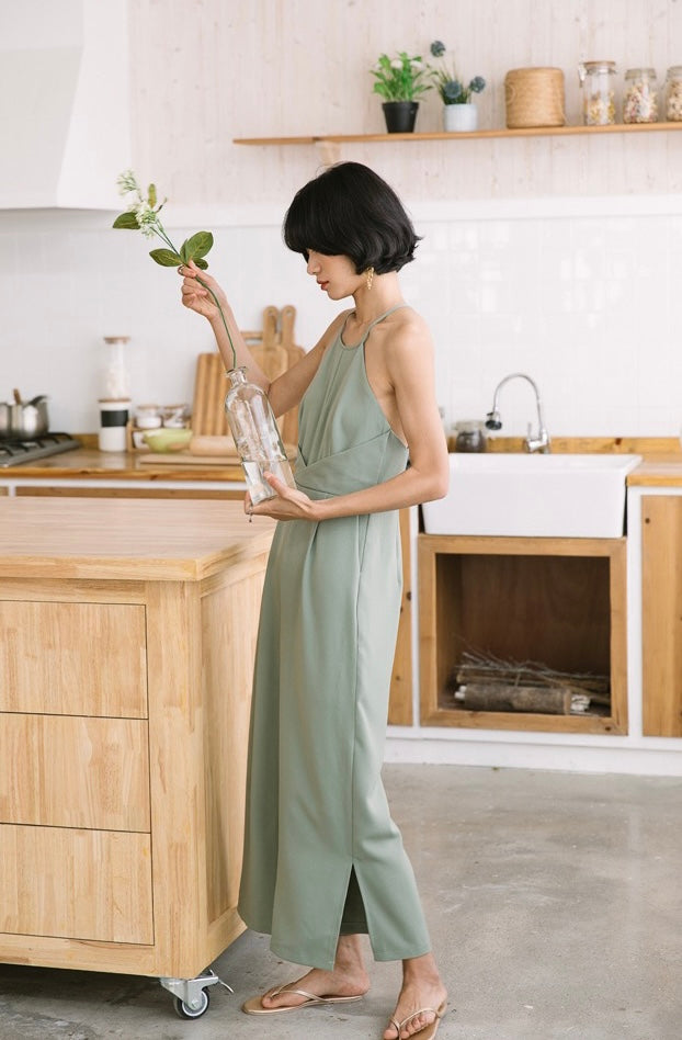 Cutout Back Pocket Maxi Jumpsuit in Green