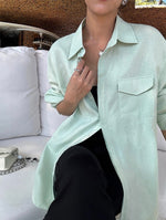 Load image into Gallery viewer, Linen Blend Double Pocket Shirt in Green
