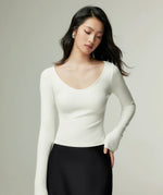 Load image into Gallery viewer, Scoop Neck Stretch Long Sleeve Top in White
