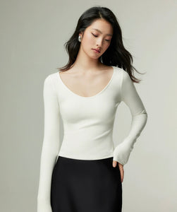Scoop Neck Stretch Long Sleeve Top in White