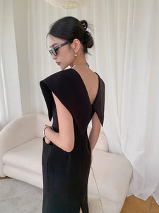 Oversized Collar Pocket Maxi Dress in Black