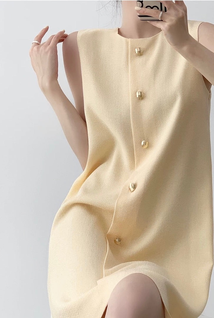 Contrast Button Shift Dress in Yellow