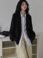 Load image into Gallery viewer, Classic Relaxed Blazer in Black
