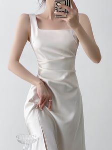 Tailored Sleeveless Slit Mid Dress in White