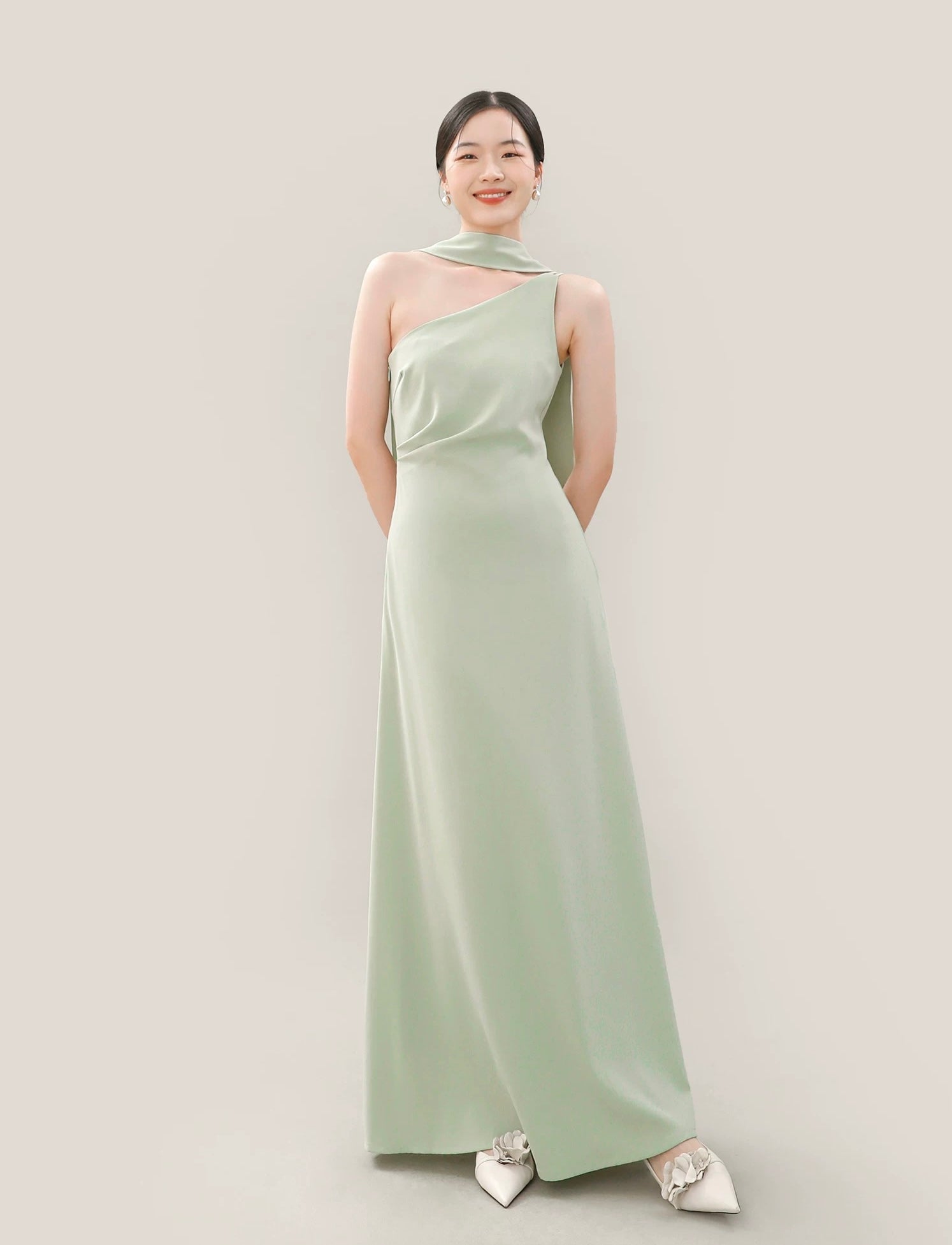 Toga Gown + Detachable Tie [4 Colours]