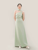 Load image into Gallery viewer, Toga Gown + Detachable Tie [4 Colours]
